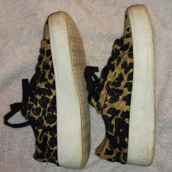 Steve Madden 'Bernie' Leopard Print Fabric Sneakers - Picture 3 of 8